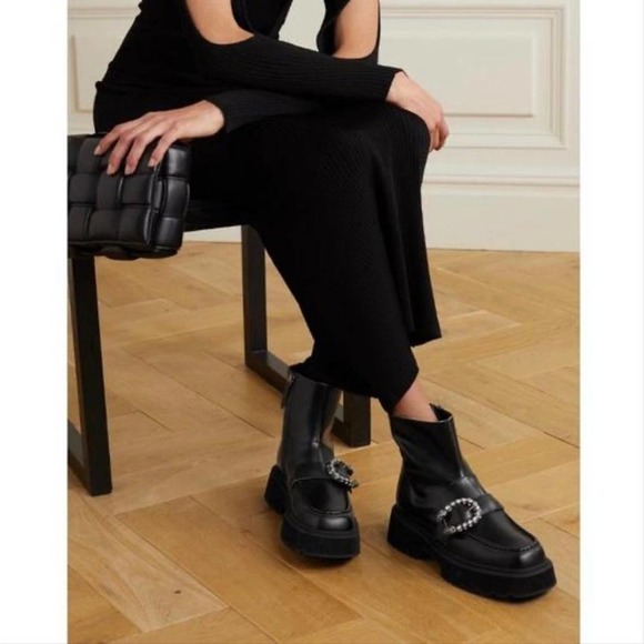 GUCCI Dionysus Hunder crystal buckle embellished leather lug boots - Picture 2 of 4